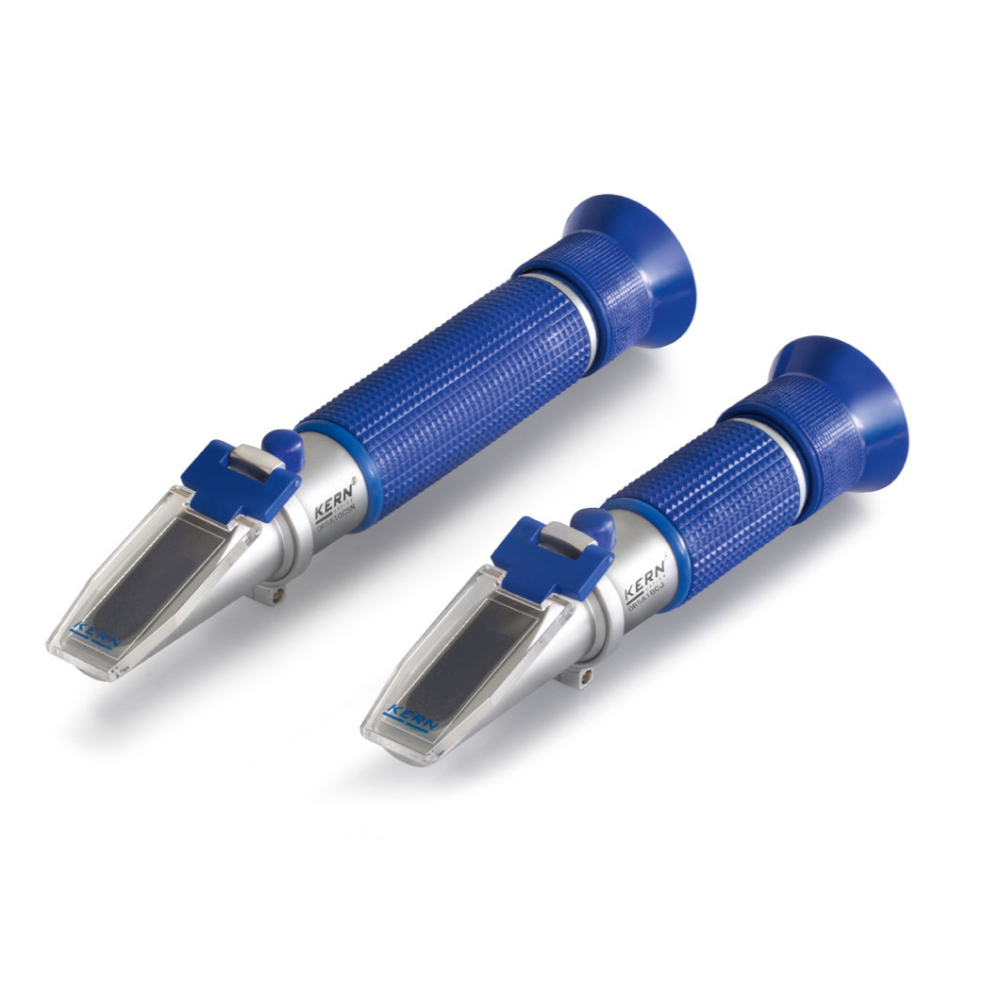 Analogue refractometers